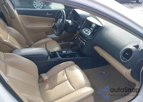 2010 Nissan Maxima 3.5 Sv z USA, uszkodzony, nr VIN 1N4AA5AP5AC859682